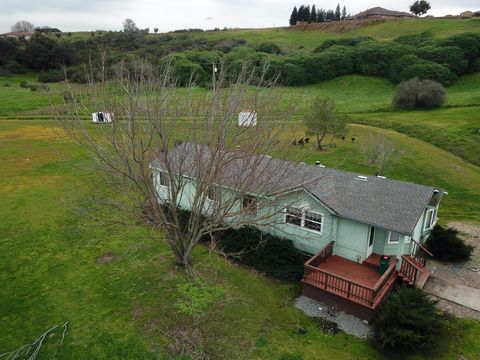 7622 Sagebrush Lane Wallace CA 95254