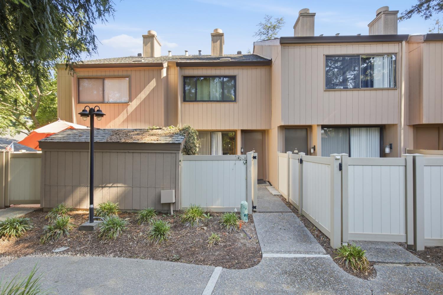 536 Woodside Oaks 7