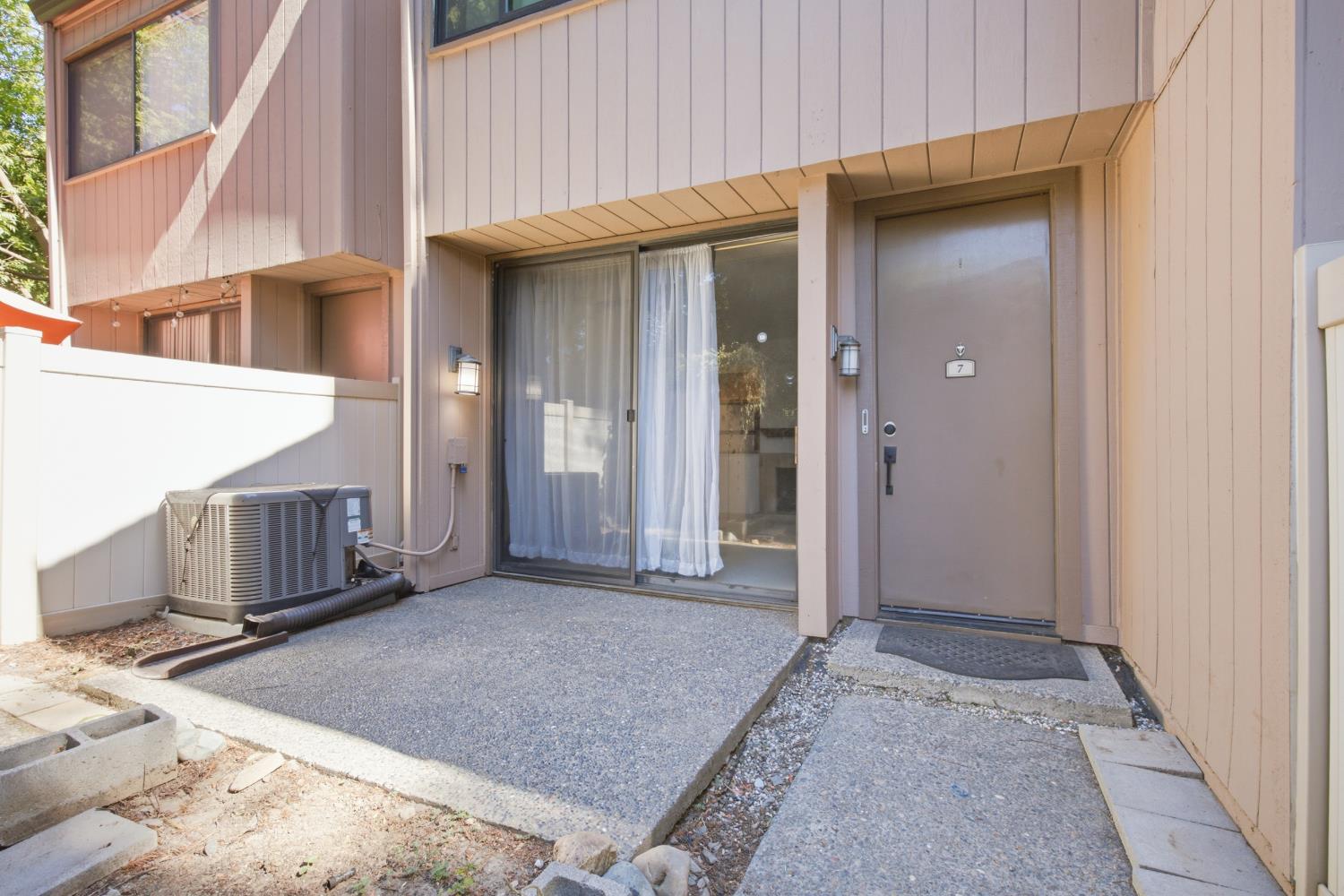 536 Woodside Oaks 7