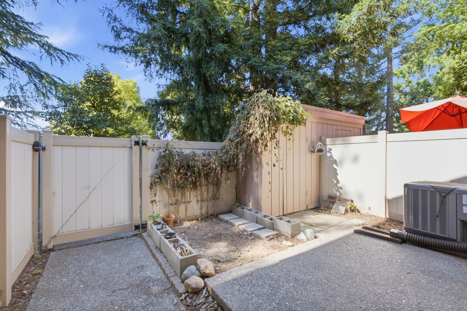 536 Woodside Oaks 7