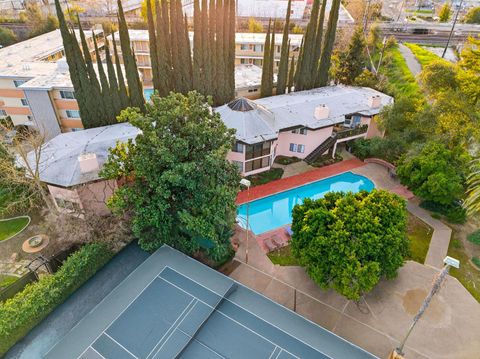 5911 Newman Court 7 Sacramento CA 95819