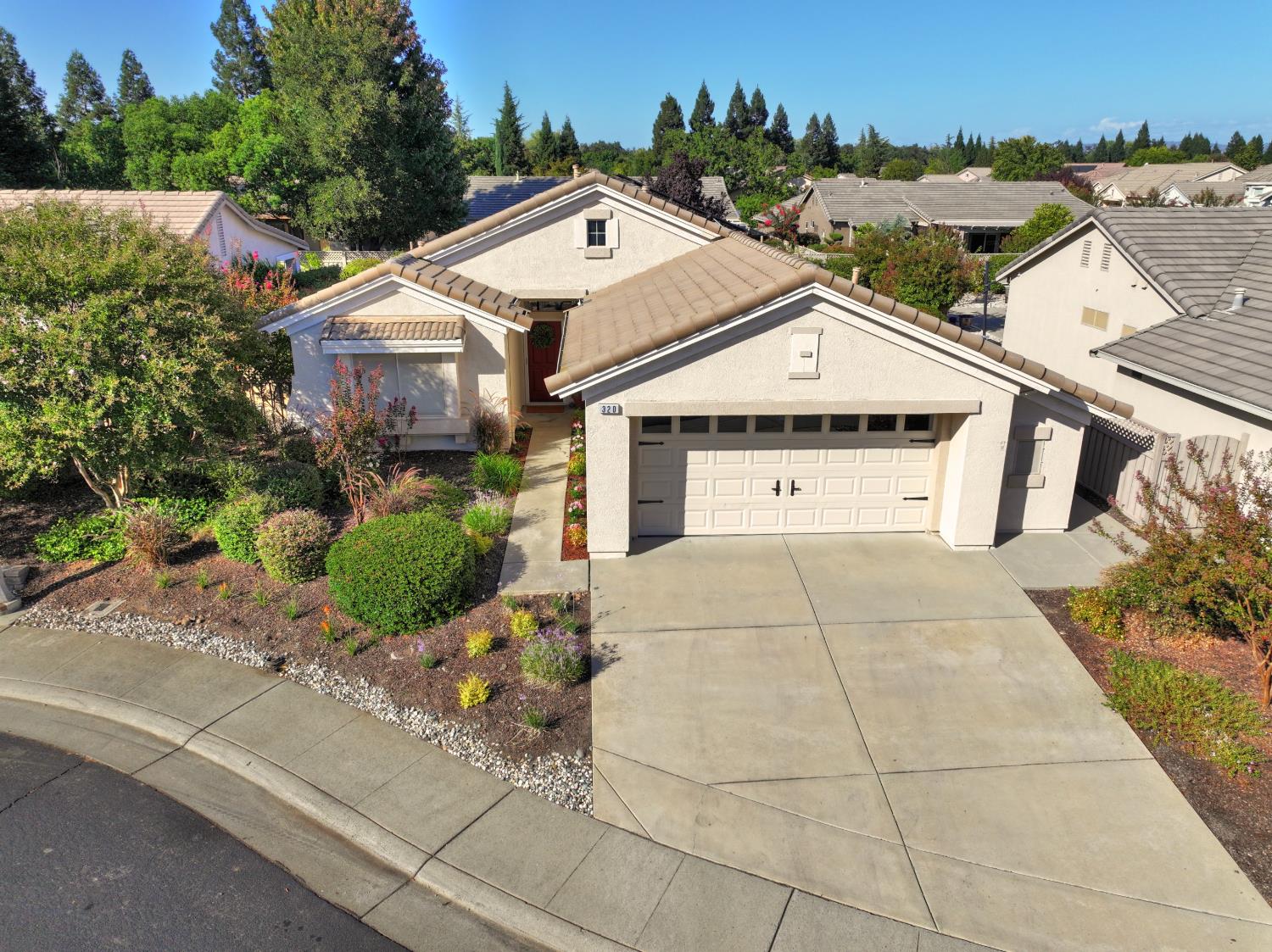 320 Cloverfield Court