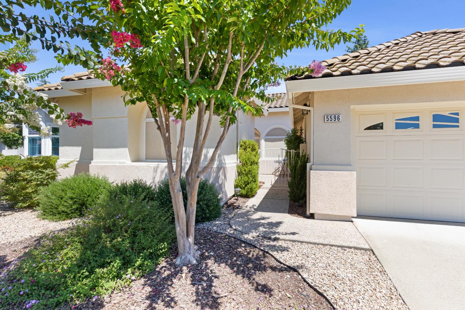 5596 Lantern Grove Lane