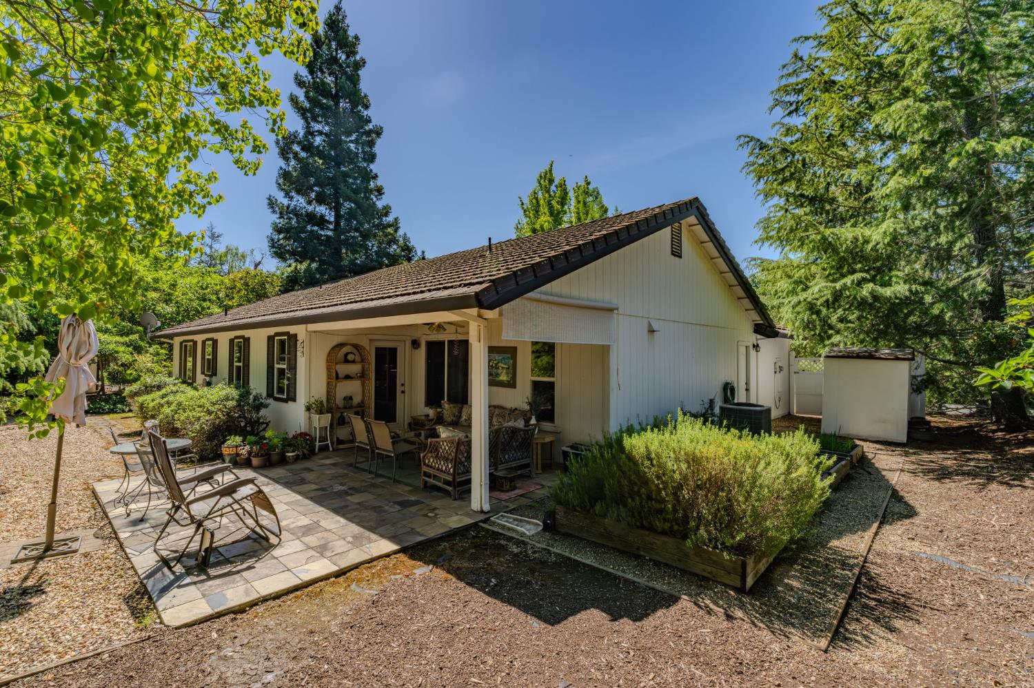 2677 Huckleberry Lane