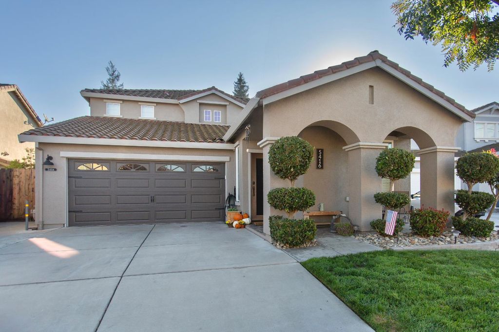 Photo of 5416 Antique Rose Way, Riverbank, CA 95367 (MLS # 225134704)