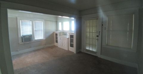 241 Bodem Street Modesto CA 95350