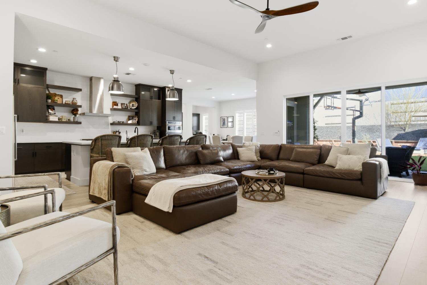 3078 Orange Grove Terrace