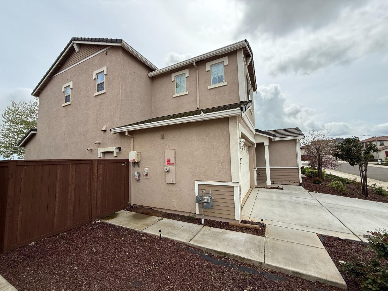 Rancho Cordova, California 95742, United States, 4 Bedrooms Bedrooms, ,3 BathroomsBathrooms,Residential,Active,107862