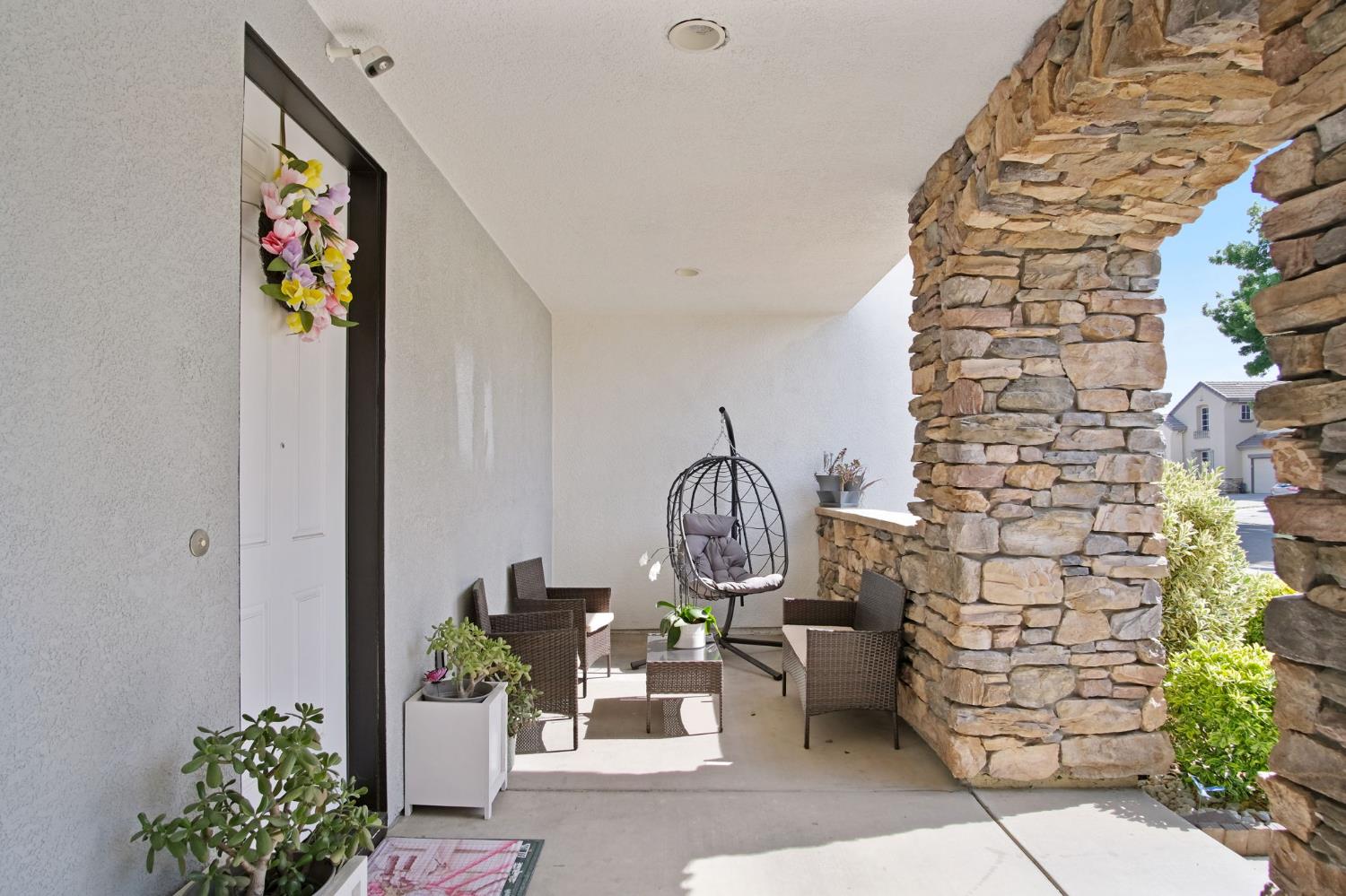 4885 Dandelion Loop