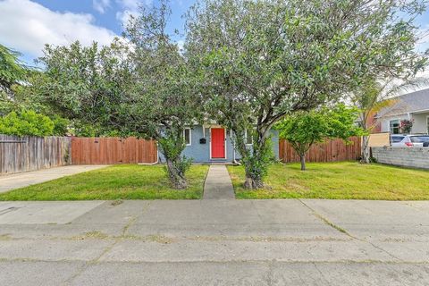 3740 26th Avenue, Sacramento, CA 95820 - MLS#: 225059122
