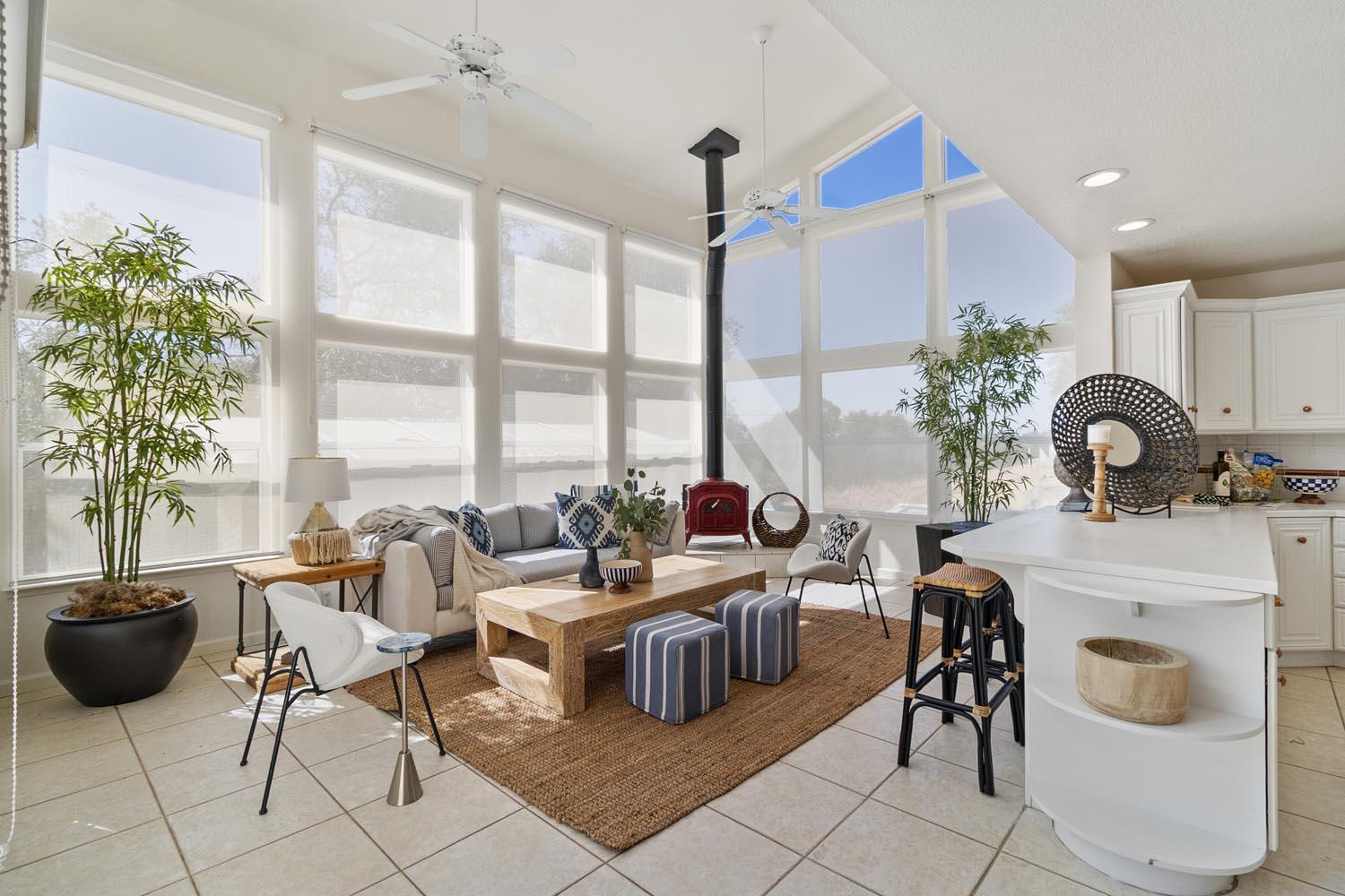 5150 Lake Forest Drive