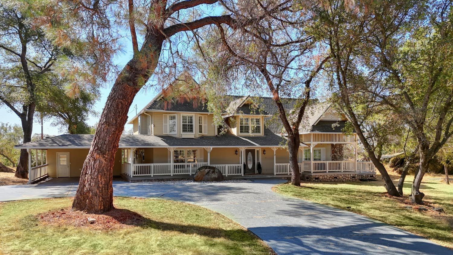 5150 Lake Forest Drive