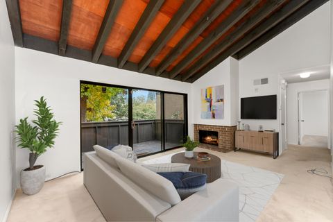 2200 Woodside Lane 10 Sacramento CA 95825