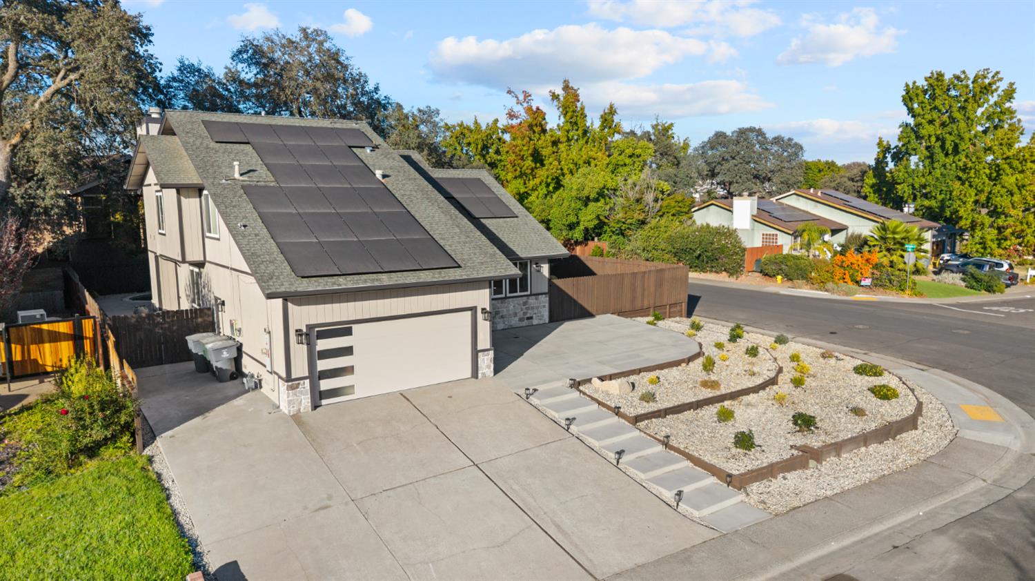 5810 Elmwood Court
