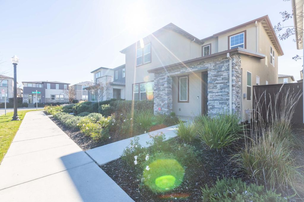 Photo of 2909 Hazel Gaze Street, Sacramento, CA 95833 (MLS # 226020180)