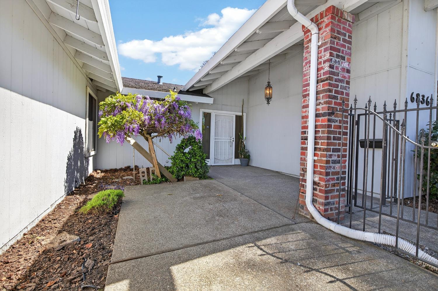 6836 Cumberland Place