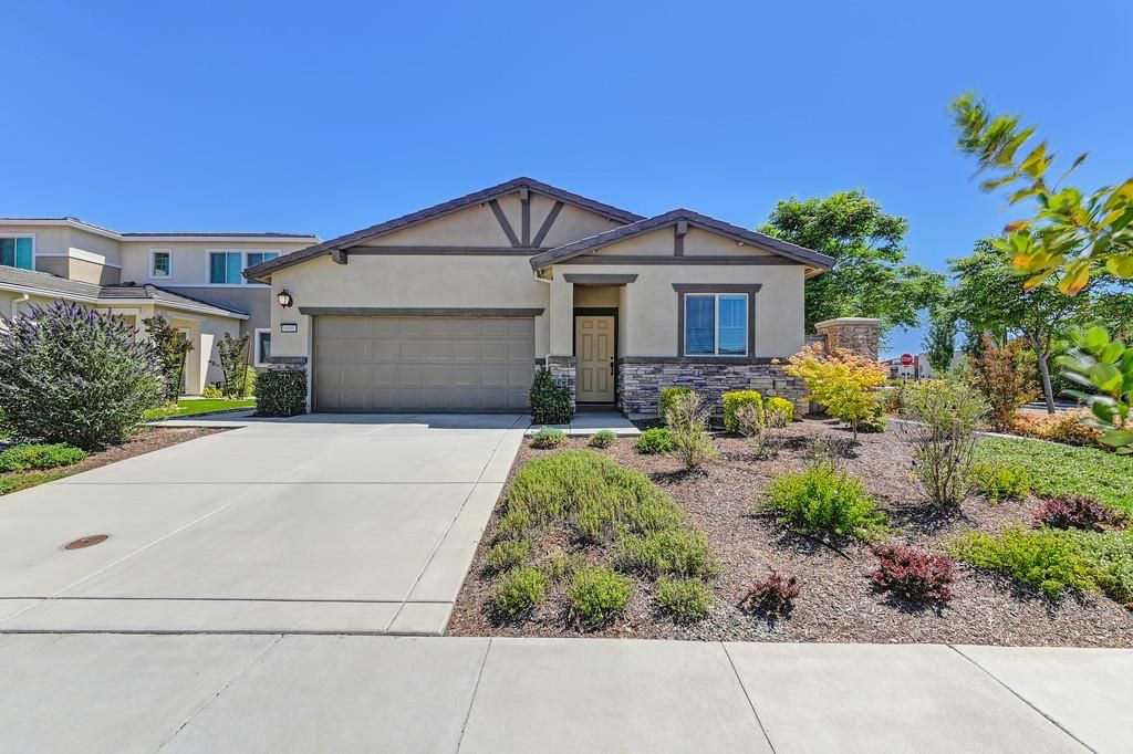 Photo of 6000 Mystic Way, Roseville, CA 95747 (MLS # 225125228)