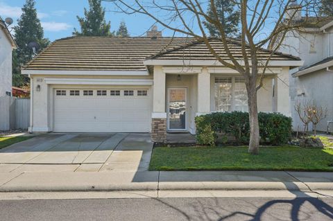 3818 Renwick Avenue Elk Grove CA 95758