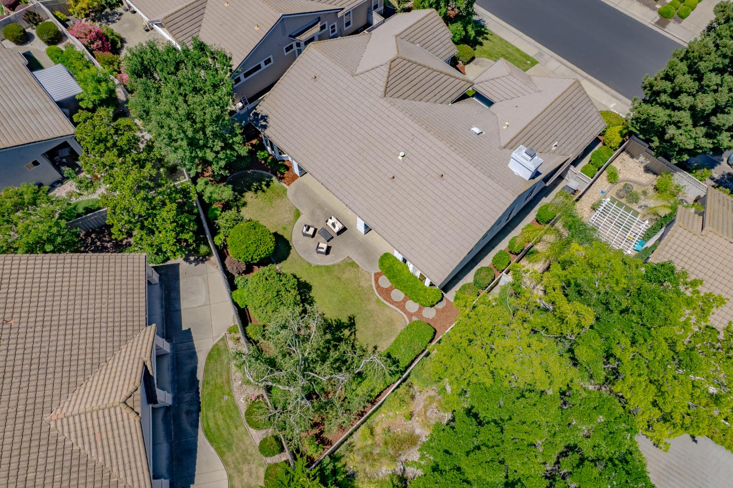 5048 Green Grove Lane