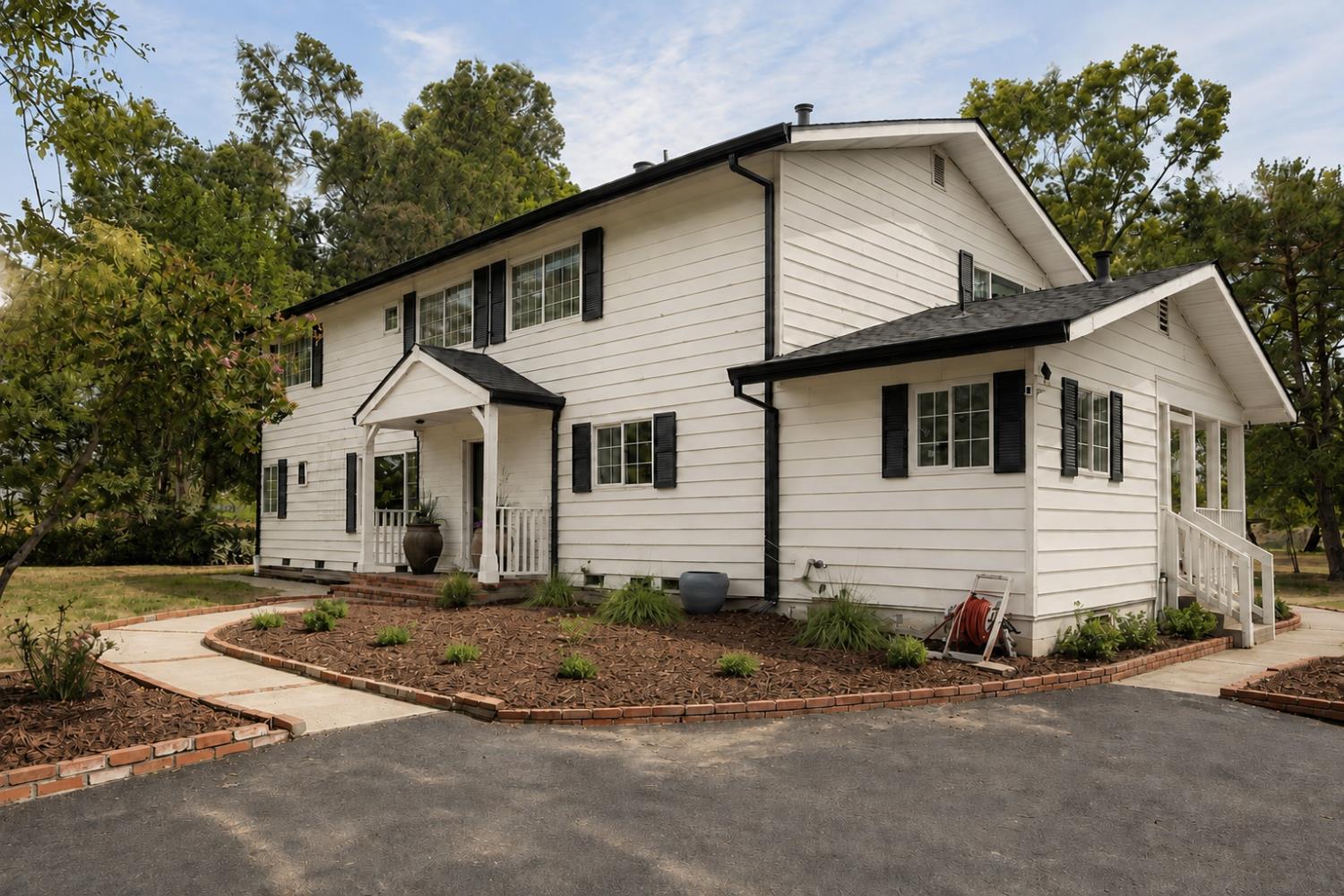 7550 Thousand Oaks Drive