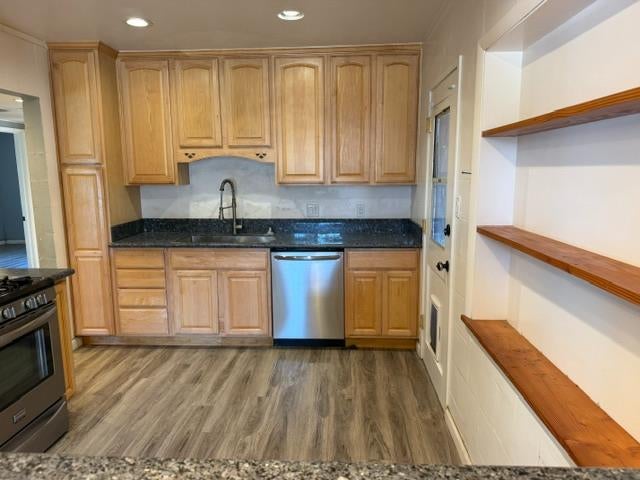 1807 Holly Drive