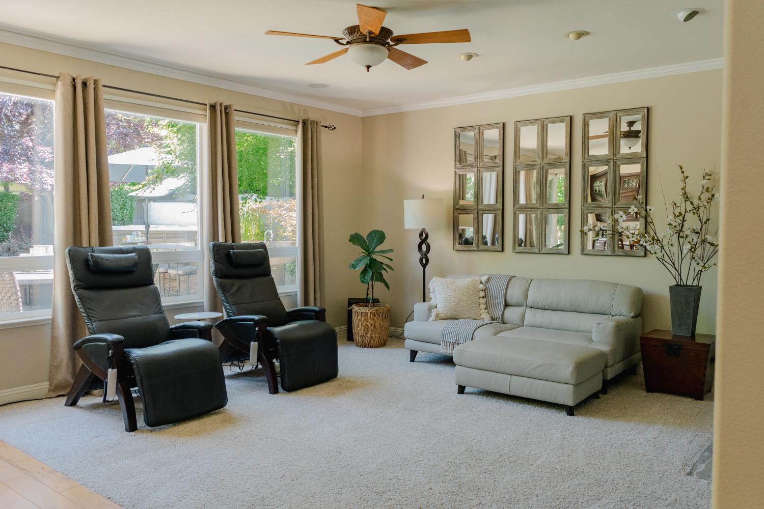 1481 Grey Owl Circle
