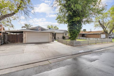 428 N Santa Monica Street, Los Banos, CA 93635 - MLS#: 225041641