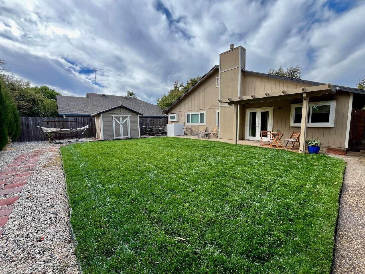 7772 Locher Way