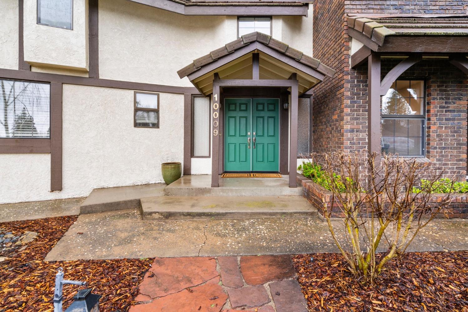 10009 Tepopa Drive