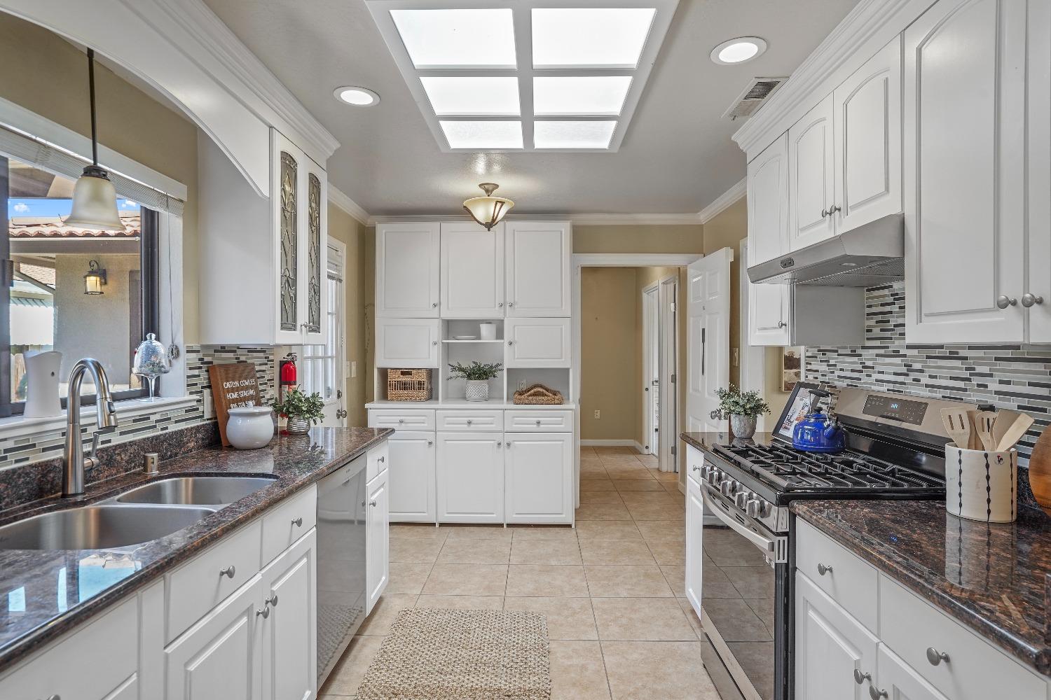 1321 Los Molinos Way