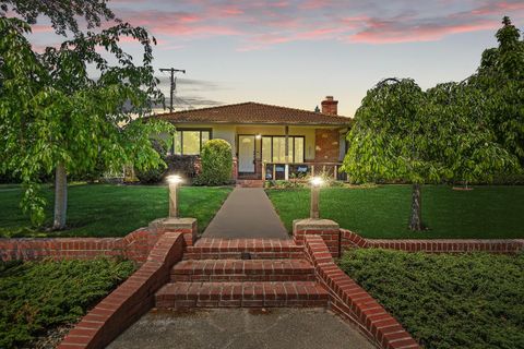 1321 Los Molinos Way Sacramento CA 95864