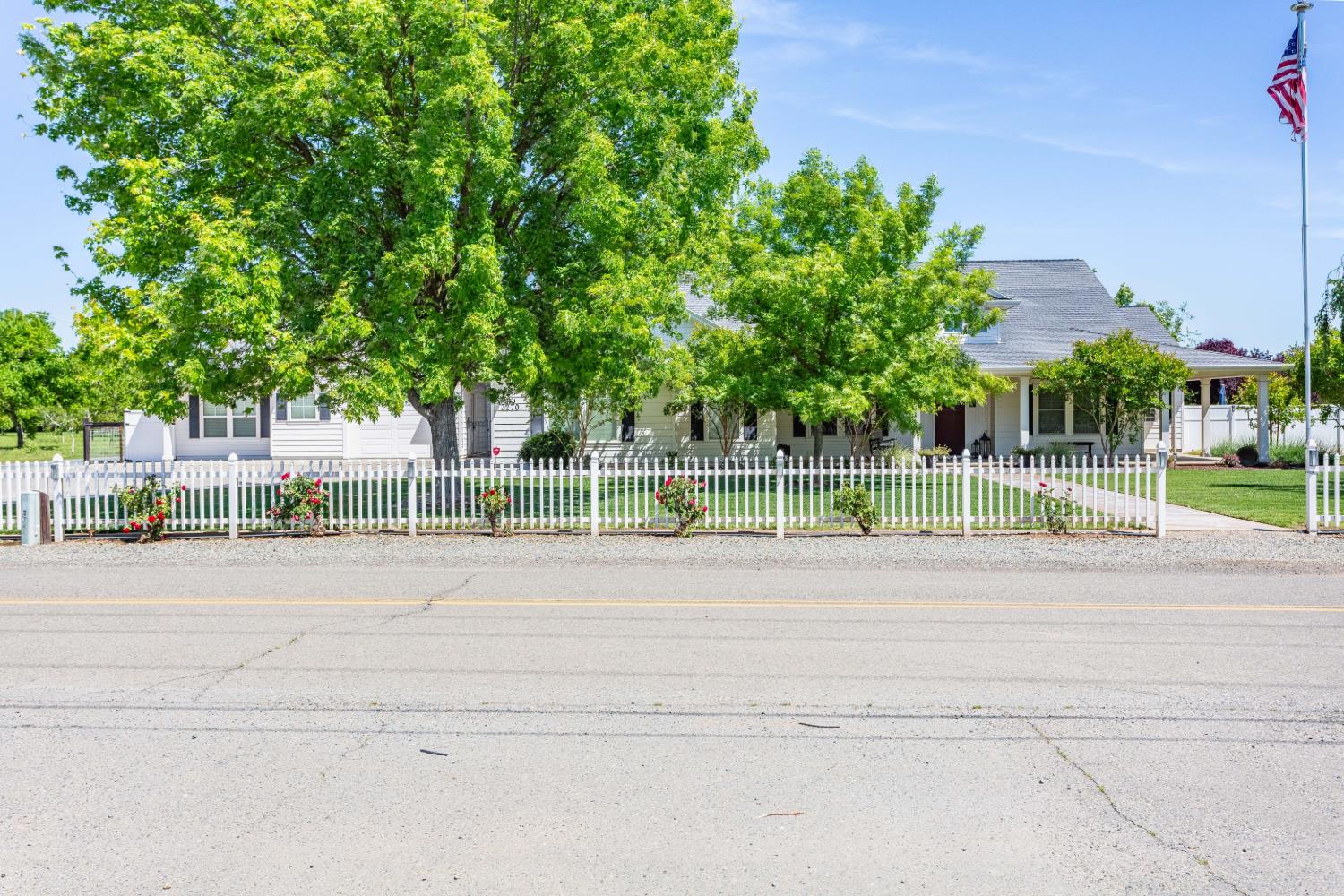 3270 Caminito Avenue