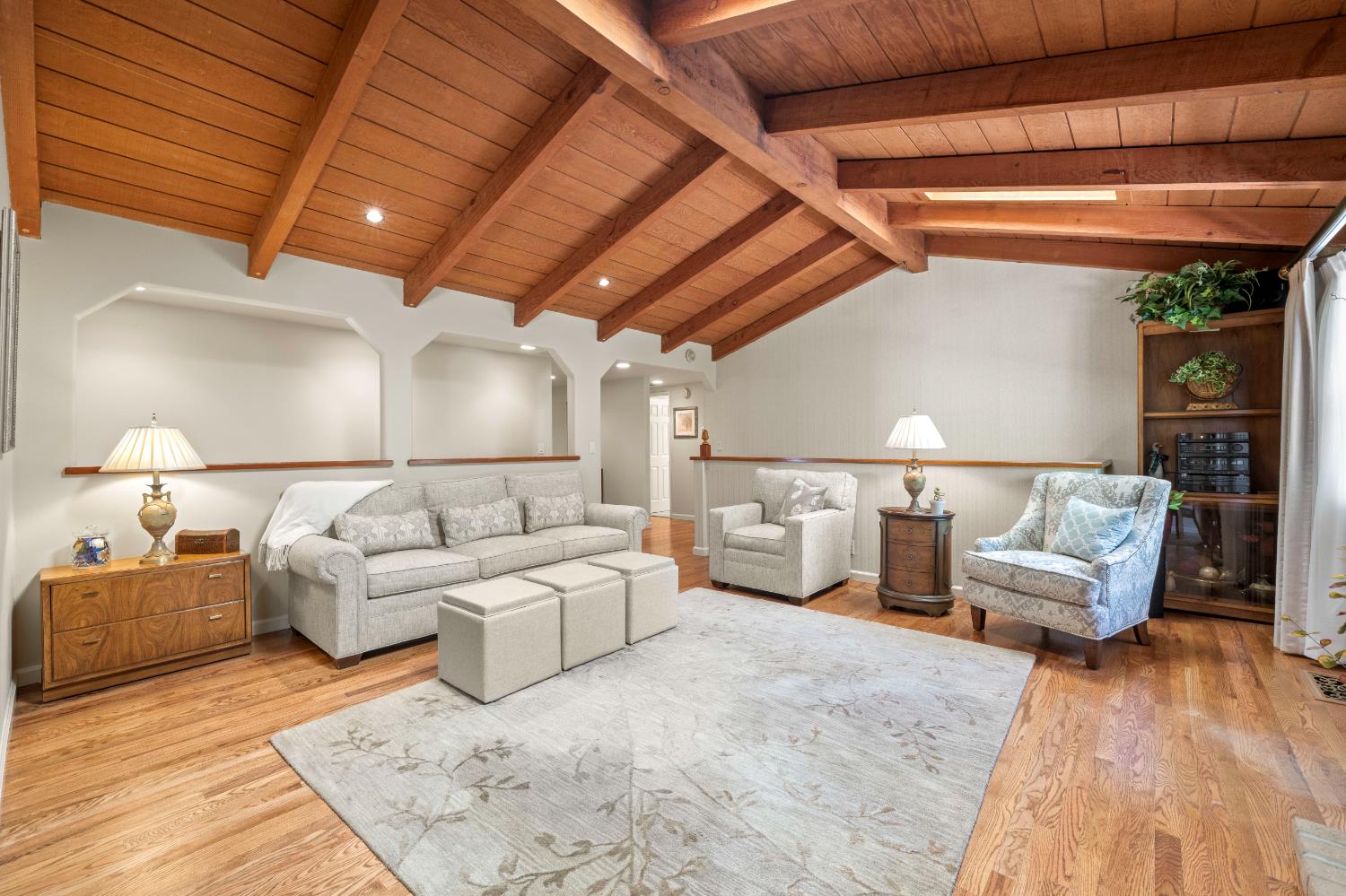 3415 Oakcreek Drive