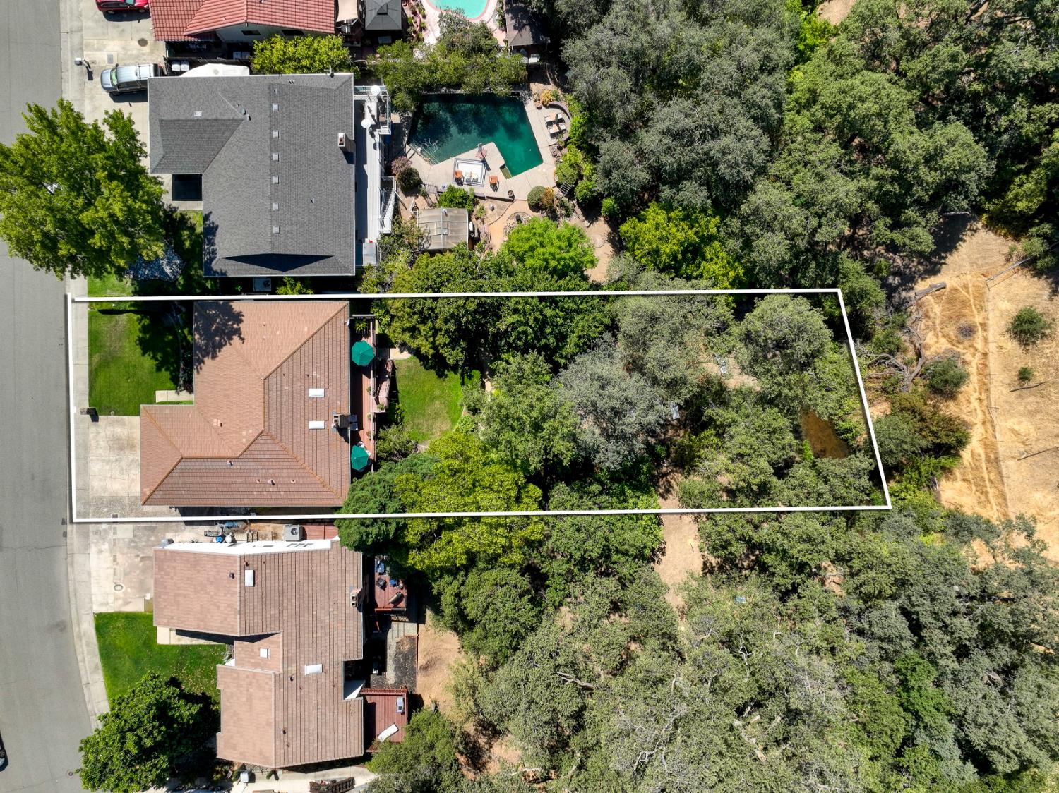 3415 Oakcreek Drive