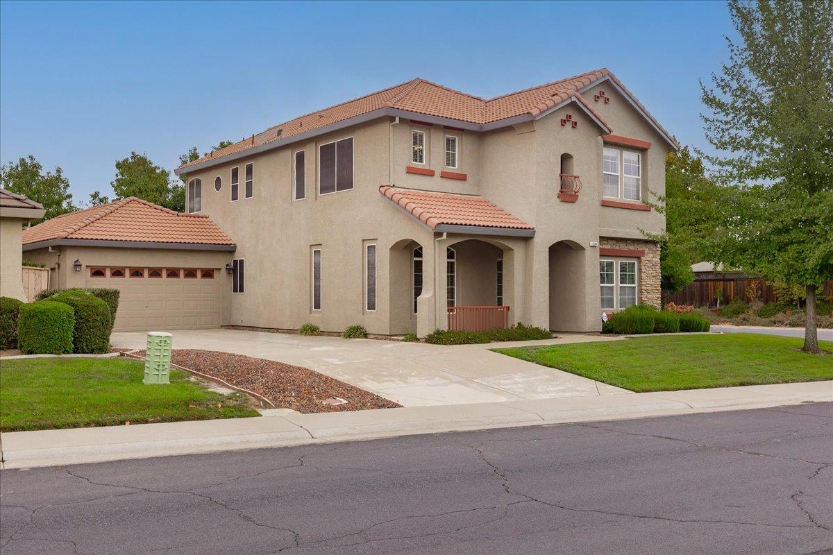 1984 Ambridge Drive