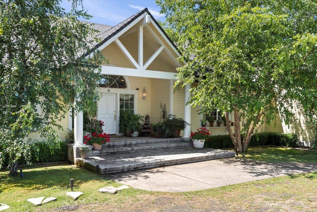 Photo of 4558 Country View Court, Cool, CA 95614 (MLS # 225146564)