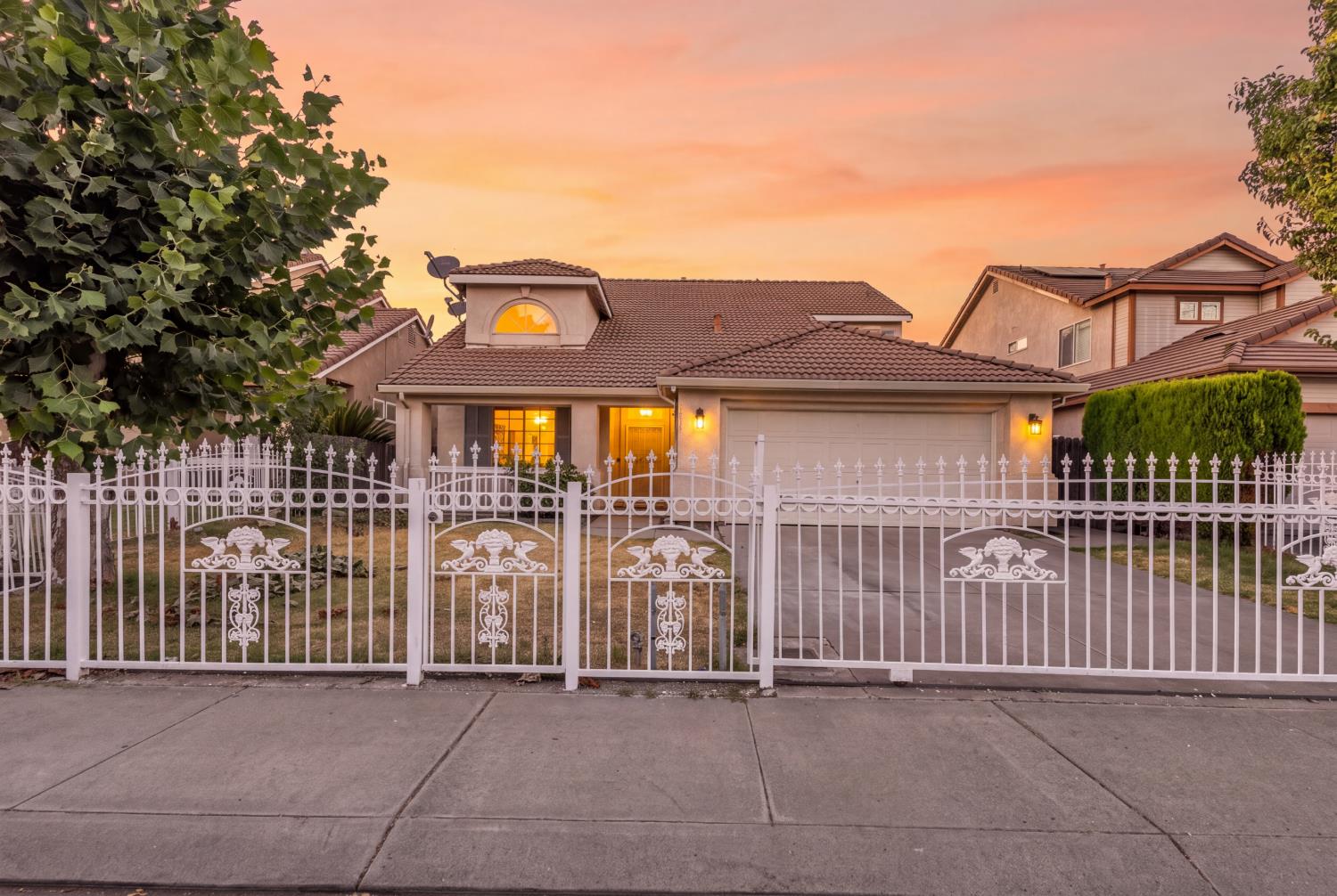 1207 William Moss Boulevard