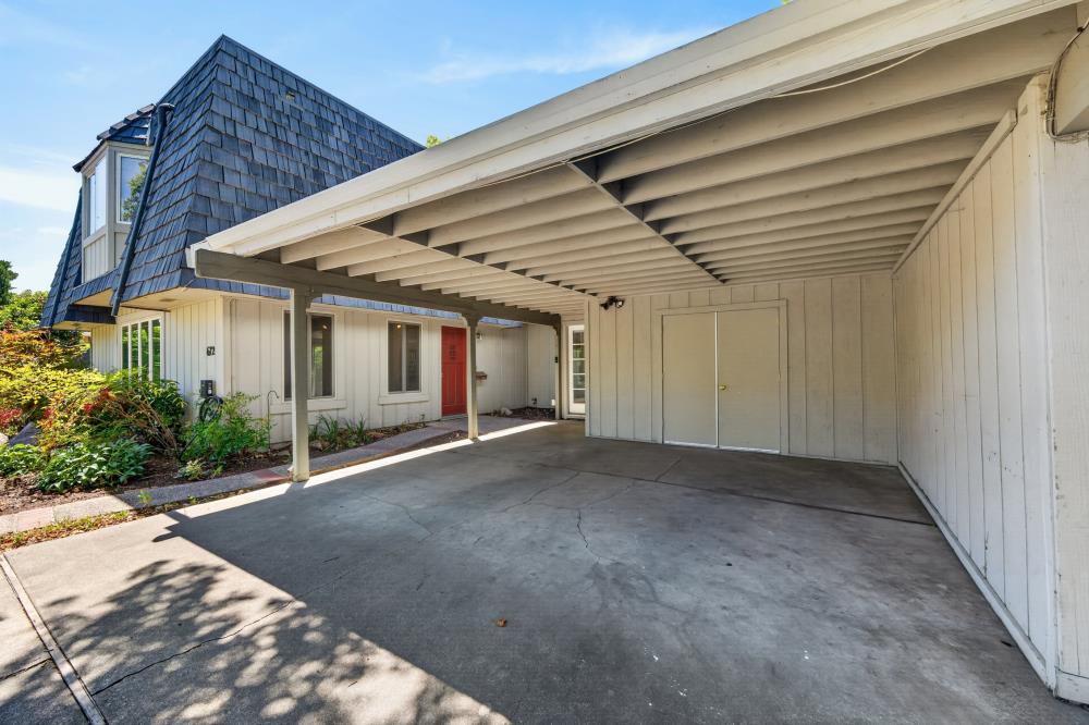 672 Flamenco Place