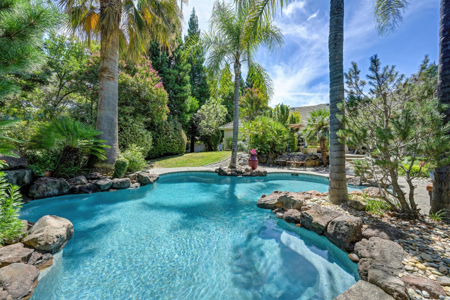 5570 Lions Cross Circle