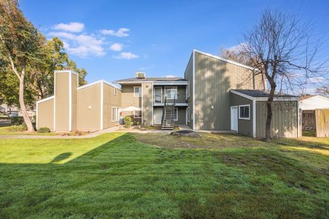 2424 Winchester Drive Lodi CA 95240