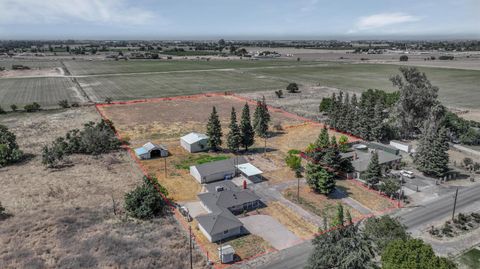 1412 E Glenwood Avenue Turlock CA 95380