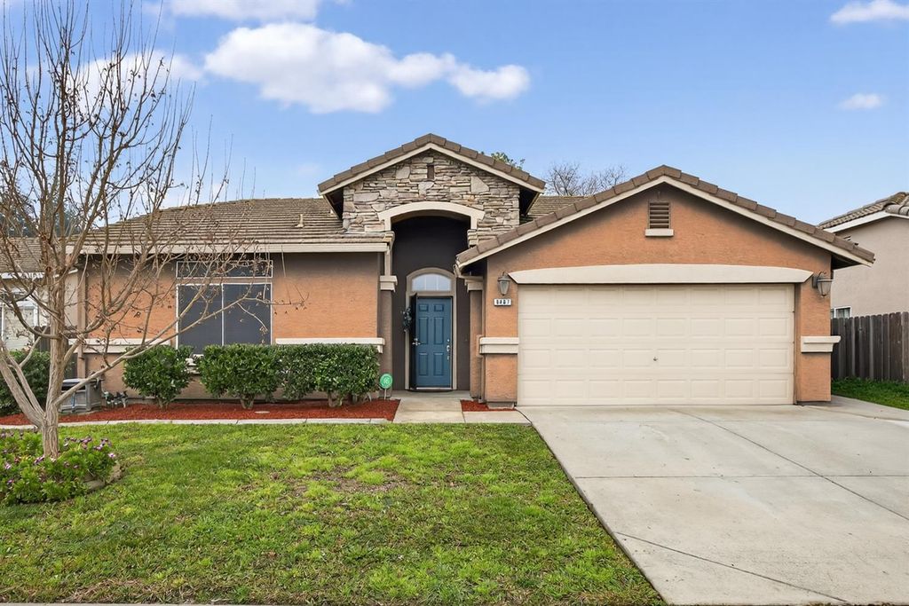 Photo of 8487 ZINNIA Way, Elk Grove, CA 95624 (MLS # 226006570)