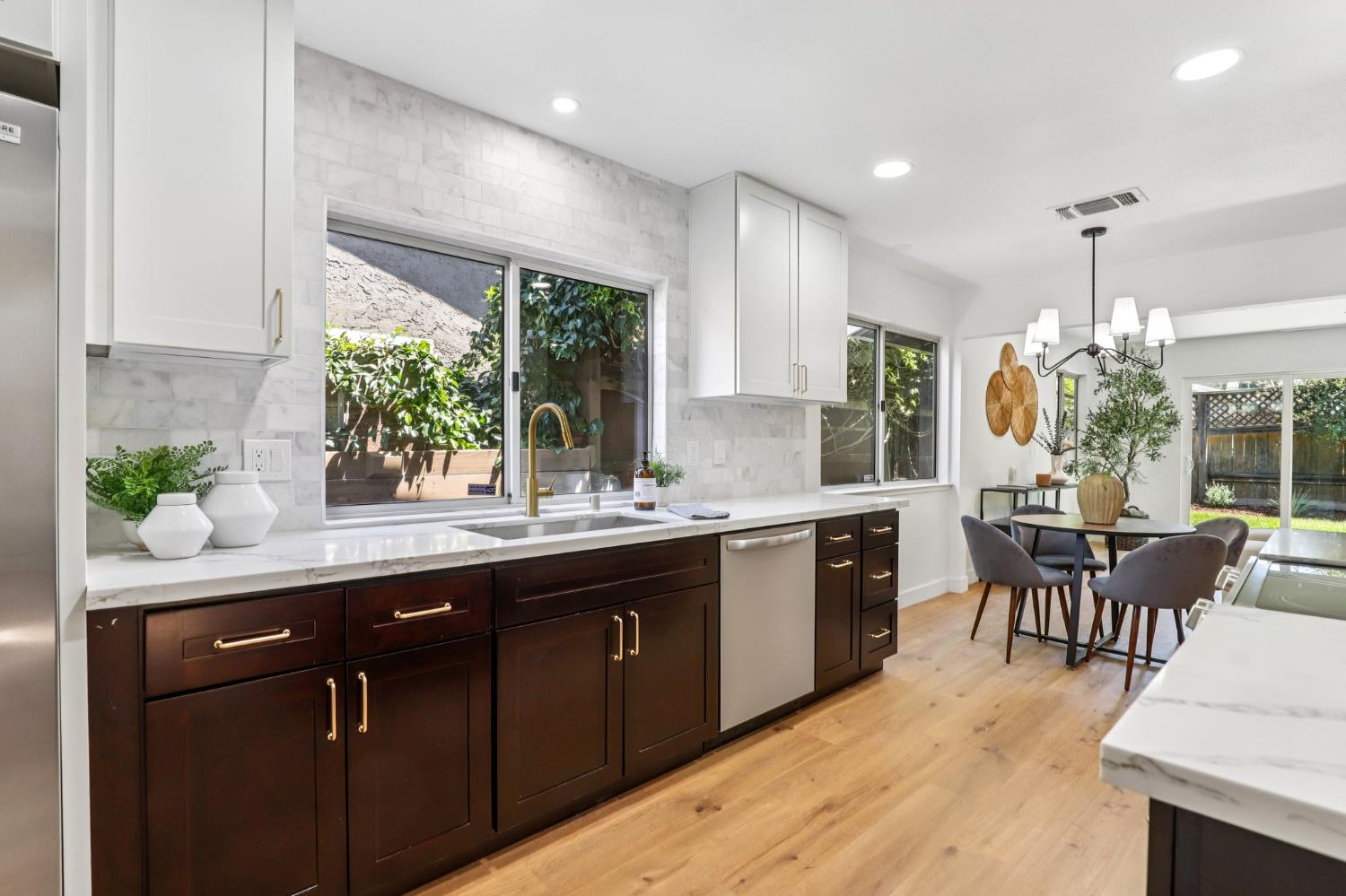 2549 Rio Bravo Circle
