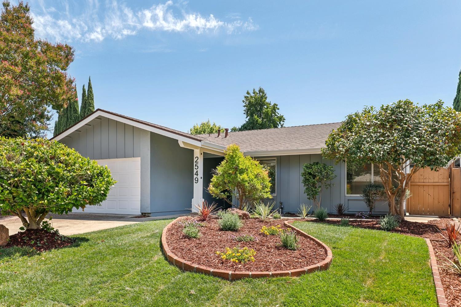 2549 Rio Bravo Circle