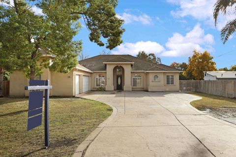 4520 E Morada Lane Stockton CA 95212