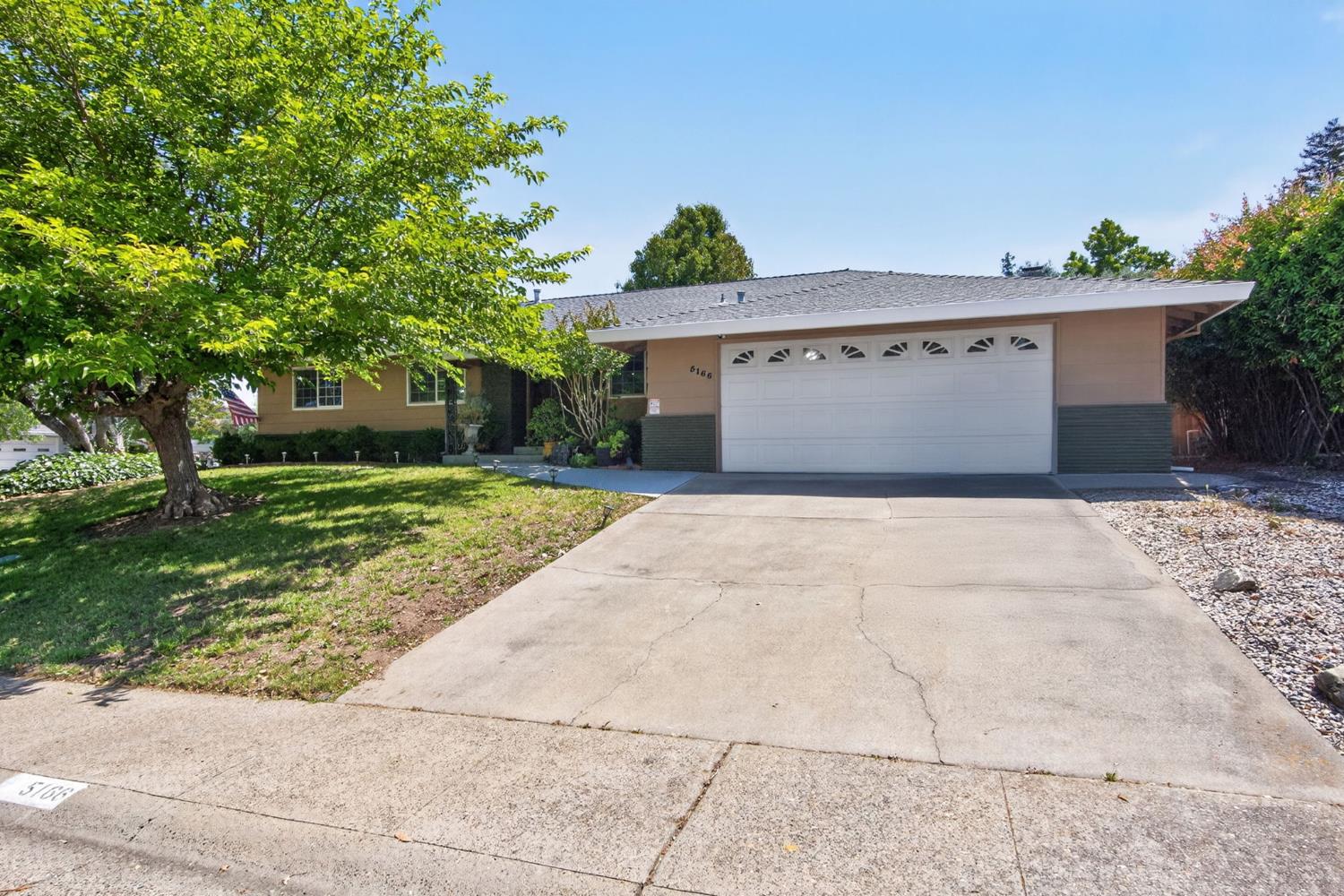 5166 Kipp Way