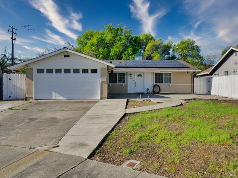 1210 Balsam Way, Vacaville, CA 95687 - MLS#: 325021582