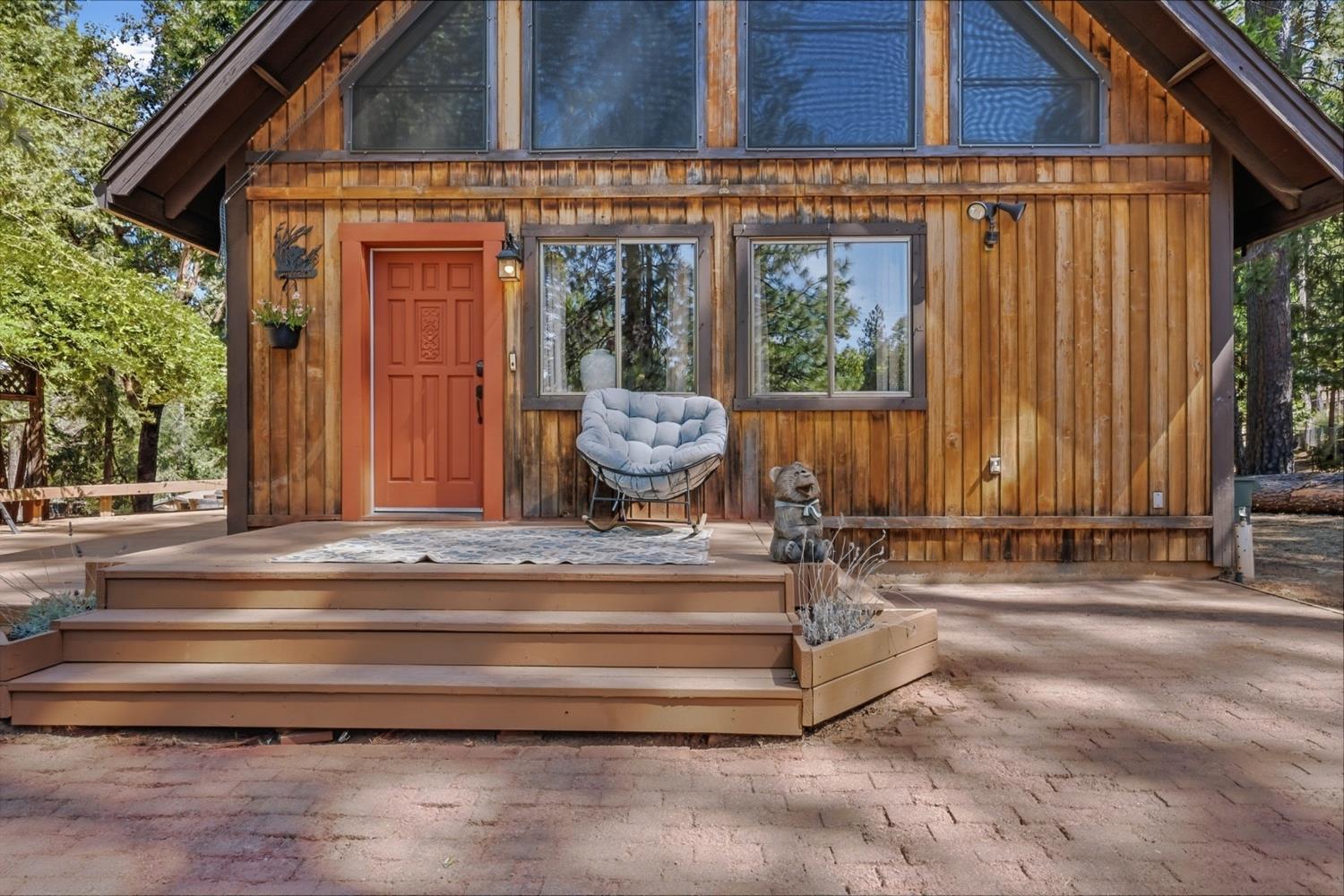 25321 Sugar Pine Drive