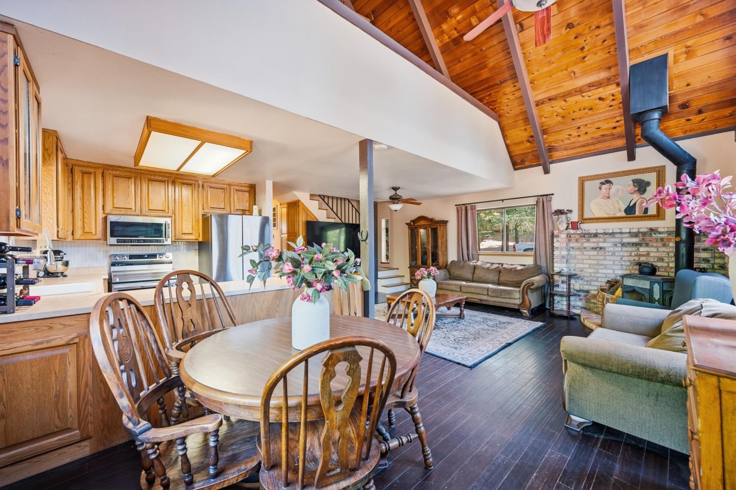 25321 Sugar Pine Drive