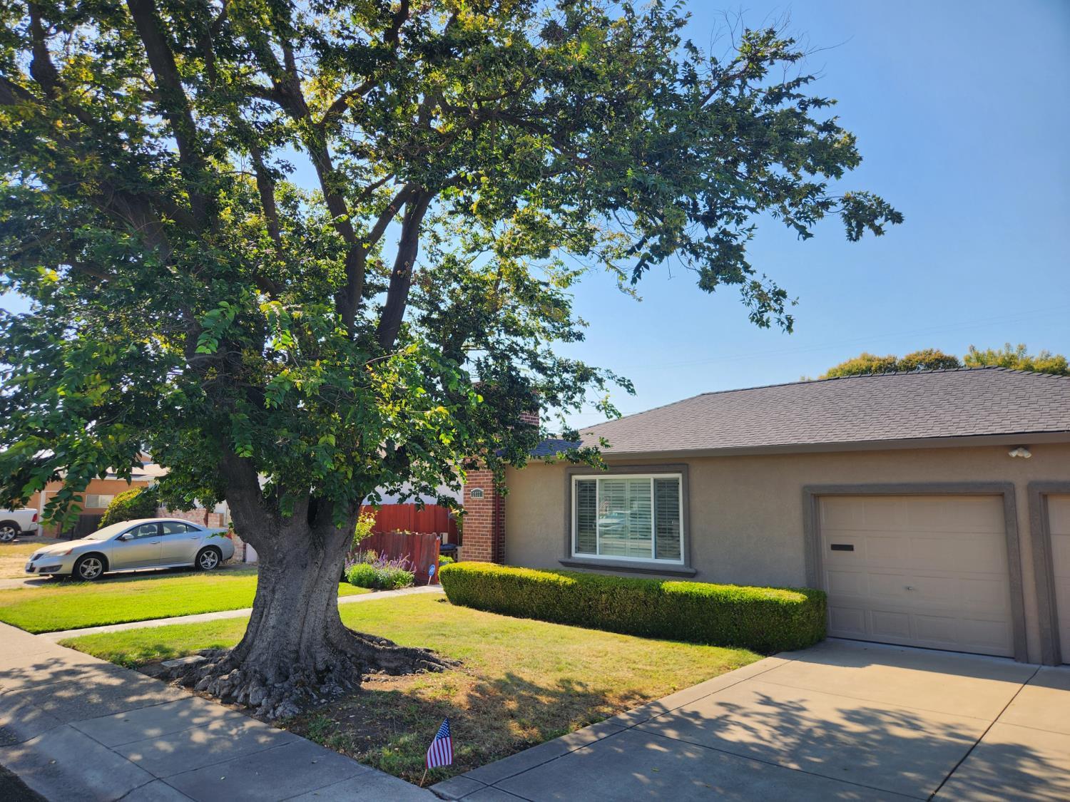 2837 Telegraph Avenue
